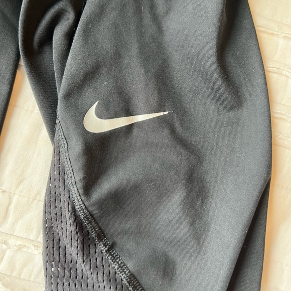 Nike Pro Workout Leggings - Picture 5 of 5